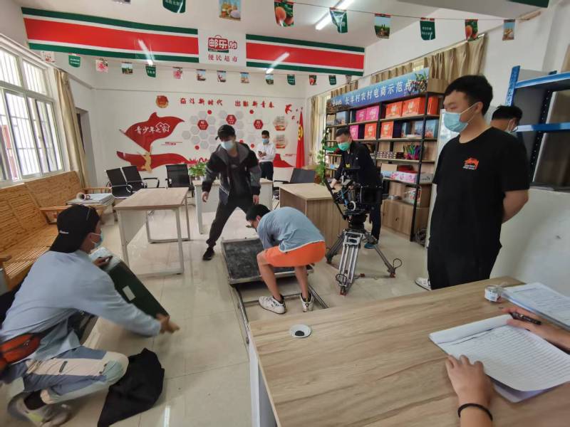一支视频激活品牌生命力｜博白县产品视频拍摄公司的创意魔法秀